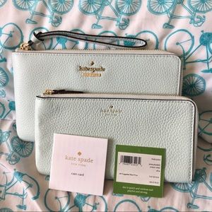 [SOLD] Kate Spade Wristlet Wallet Clutch